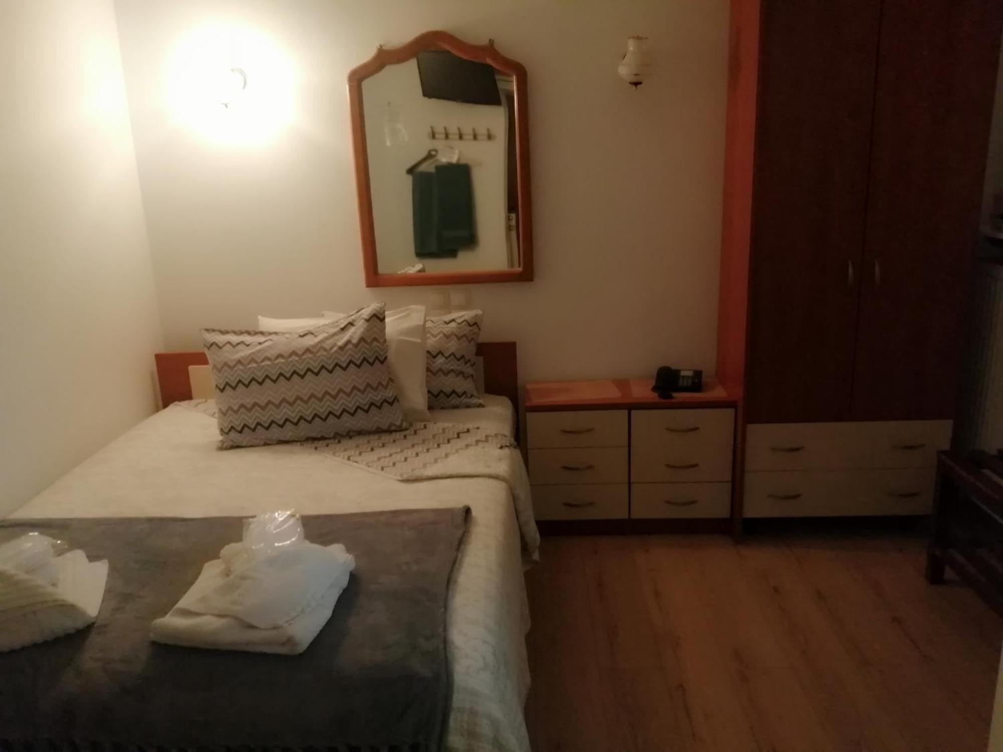 Apart Otel Fotini